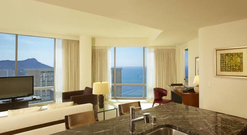 Jet Luxury At The Trump Waikiki Oahu Exterior photo