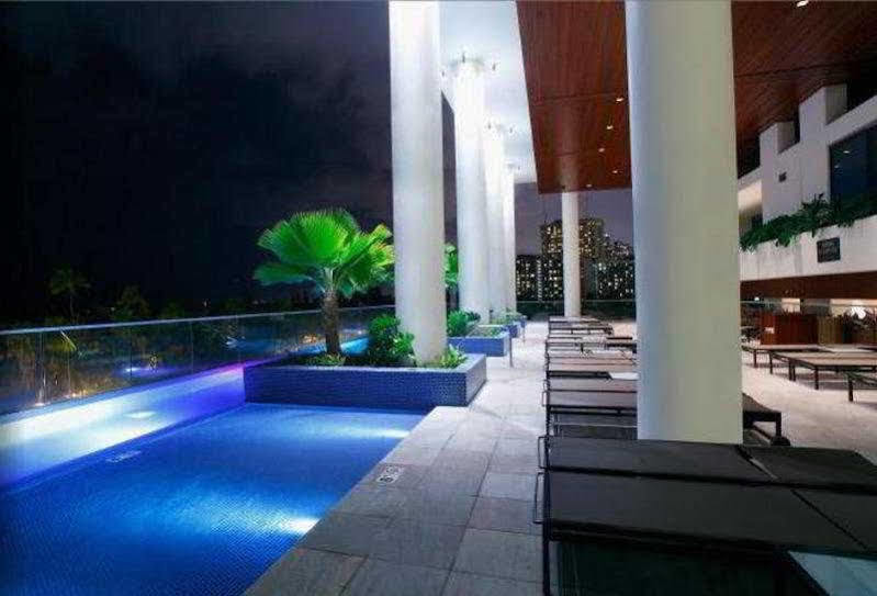 Jet Luxury At The Trump Waikiki Oahu Exterior photo