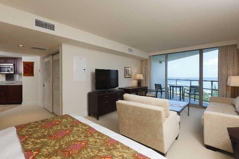 Jet Luxury At The Trump Waikiki Oahu Exterior photo